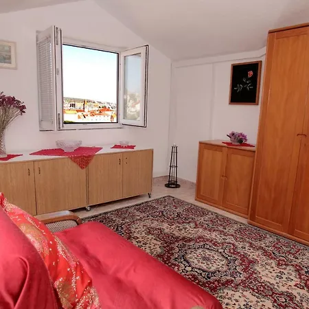 Nataly Ferienhaus Trogir