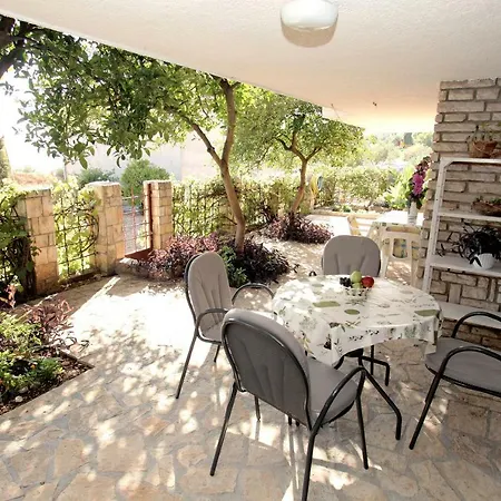 Nataly Ferienhaus Trogir